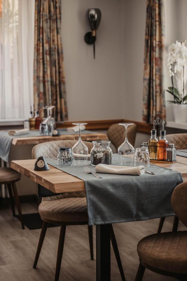 Albergo Ristorante Al Portico Gerra  Экстерьер фото