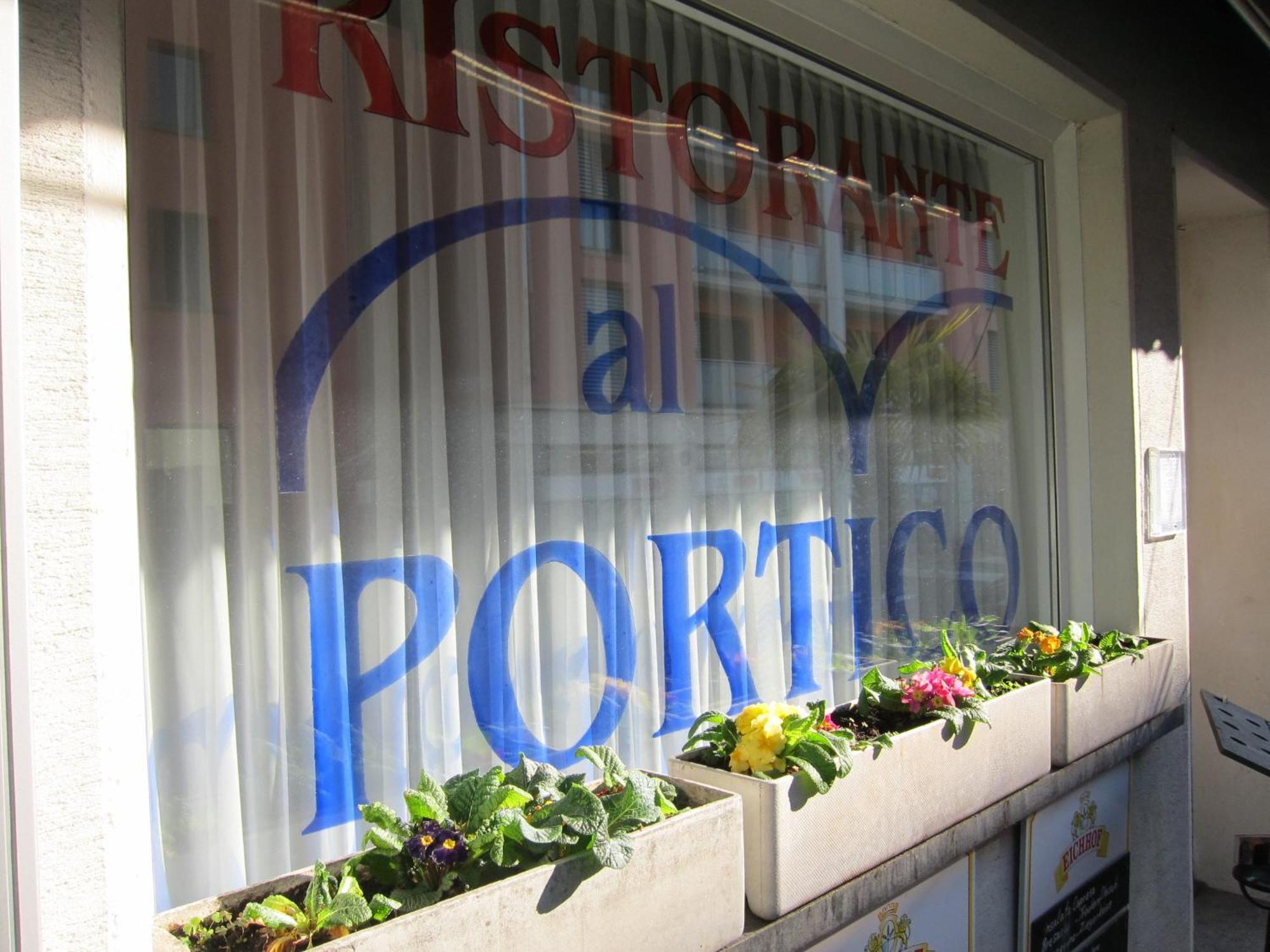 Albergo Ristorante Al Portico Gerra  Экстерьер фото
